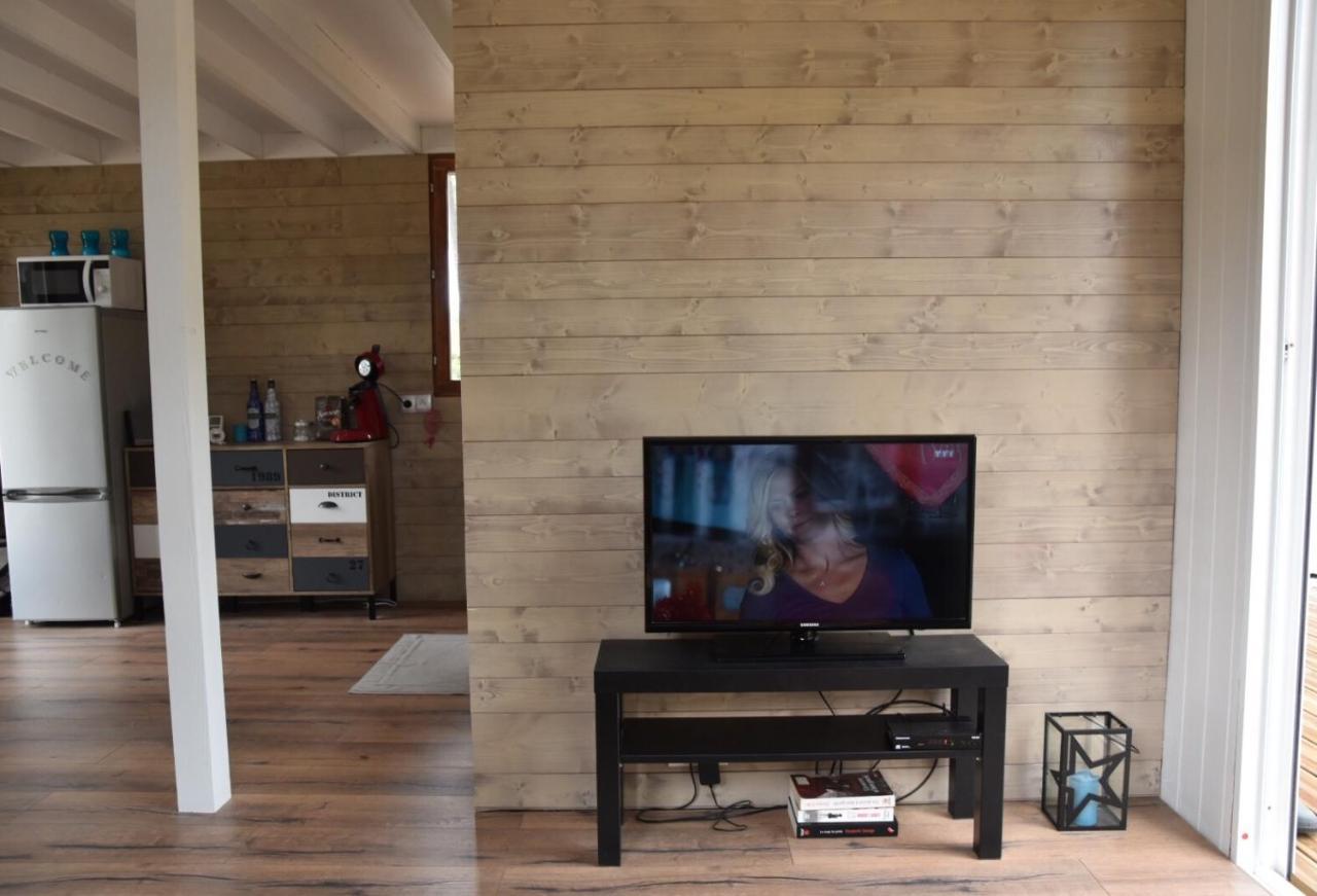 Вілла Domaine Residentiel Naturiste De La Jenny Chalet 6 Pers Ле-Порж Екстер'єр фото